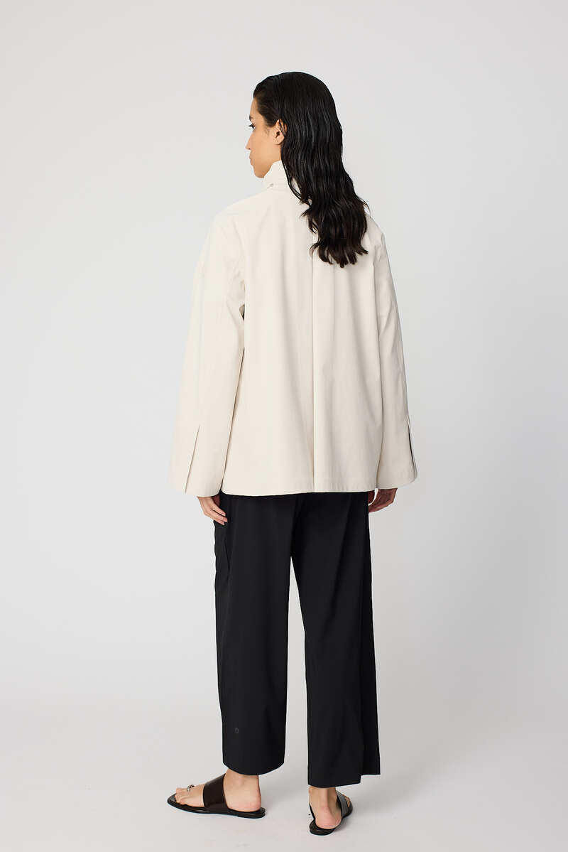 GABARDINA IMPERMEABLE WAI COLOR BLANCO ROTO 7